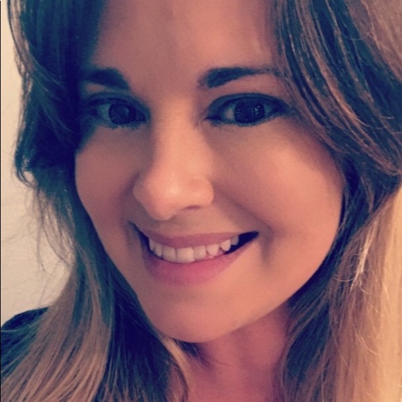 Meet your Posher, Amy - Picture 1 of 1